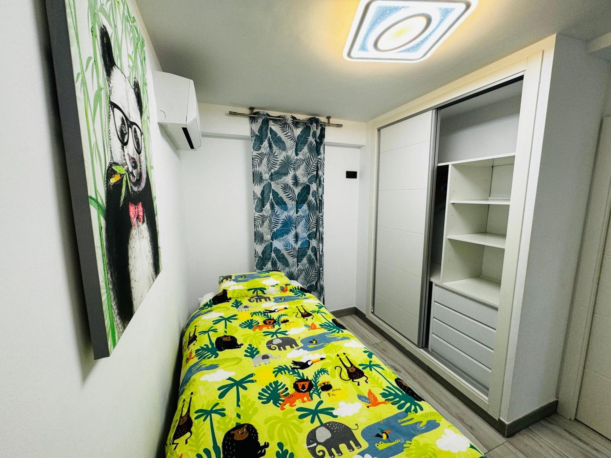 Apartamento Fabrynne Beach Malaga Exterior photo