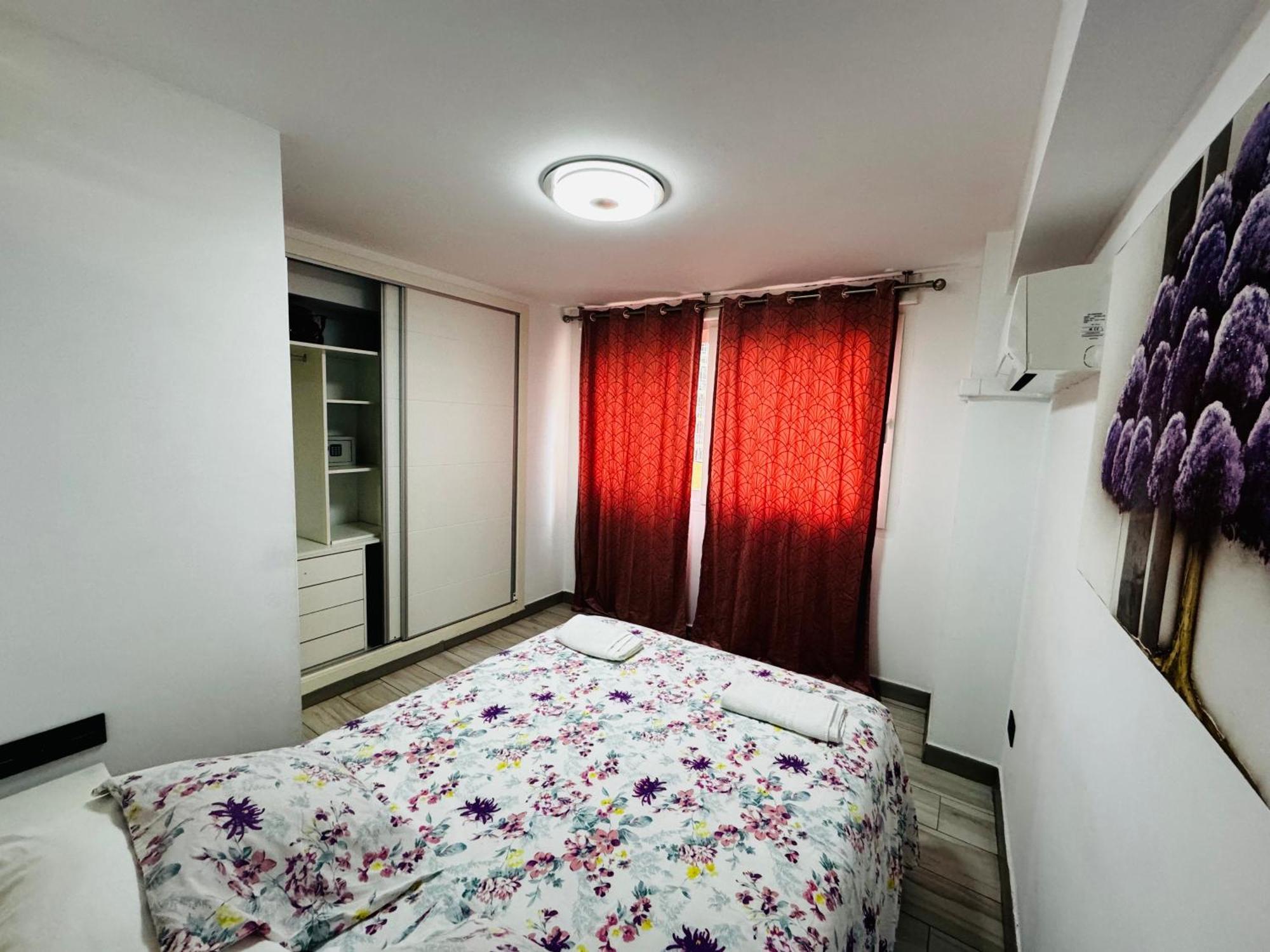 Apartamento Fabrynne Beach Malaga Exterior photo
